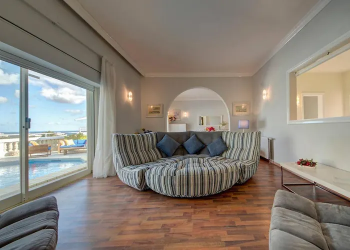 Amora Sky Line Views And Billiards By Haven And Keys Malta Villa