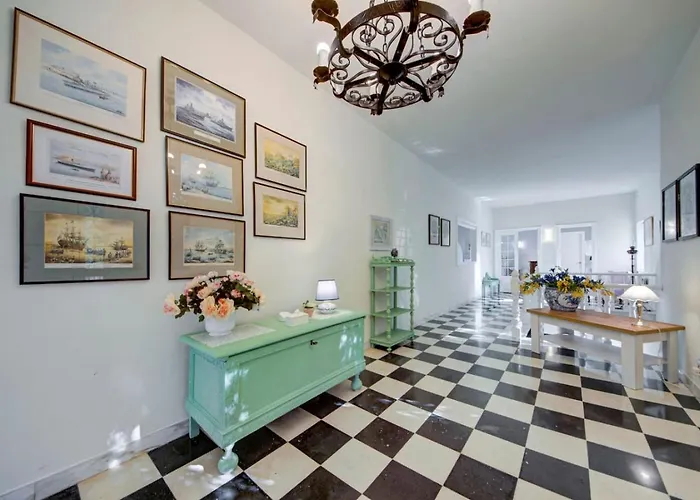 Amora Sky Line Views And Billiards By Haven And Keys Malta * Is-Swieqi