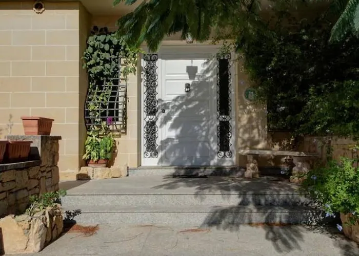 Amora Sky Line Views And Billiards By Haven And Keys Malta Villa