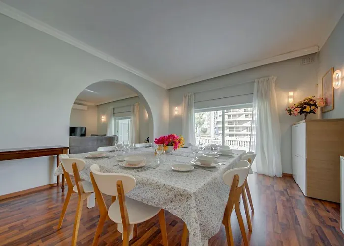 Amora Sky Line Views And Billiards By Haven And Keys Malta * Is-Swieqi