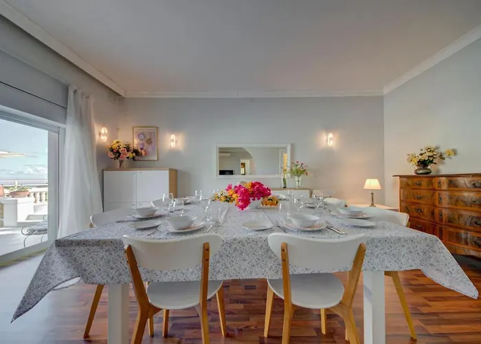 Villa Amora Sky Line Views And Billiards By Haven And Keys Malta Is-Swieqi