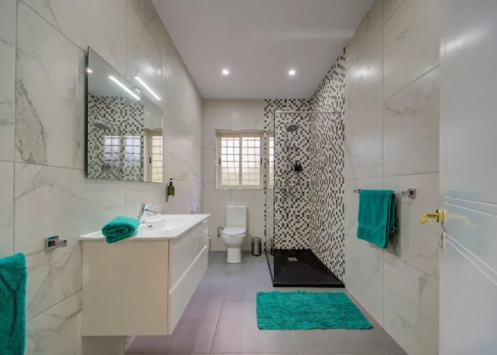 Amora Sky Line Views And Billiards By Haven And Keys Malta Villa