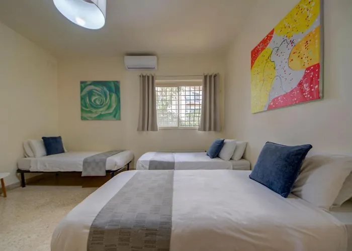 Amora Sky Line Views And Billiards By Haven And Keys Malta Villa Is-Swieqi