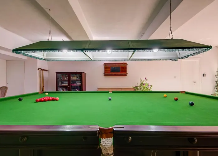 Villa Amora Sky Line Views And Billiards By Haven And Keys Malta Is-Swieqi