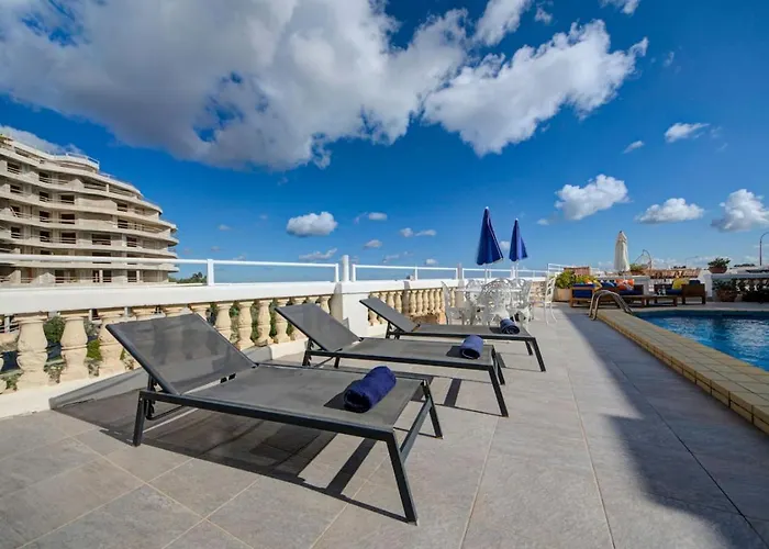 Villa Amora Sky Line Views And Billiards By Haven And Keys Malta