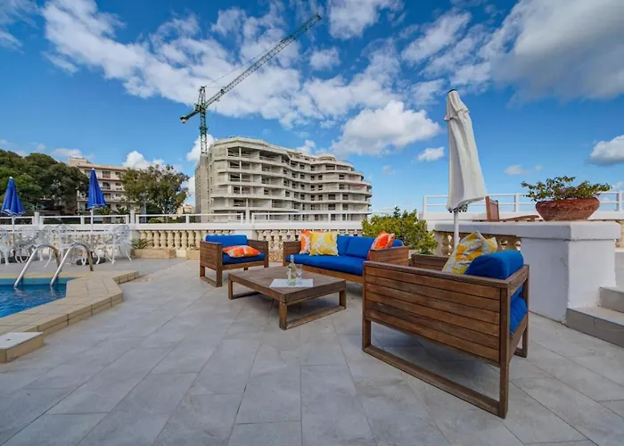 Amora Sky Line Views And Billiards By Haven And Keys Malta