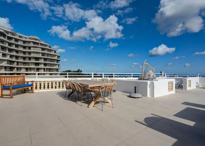 Villa Amora Sky Line Views And Billiards By Haven And Keys Malta Is-Swieqi