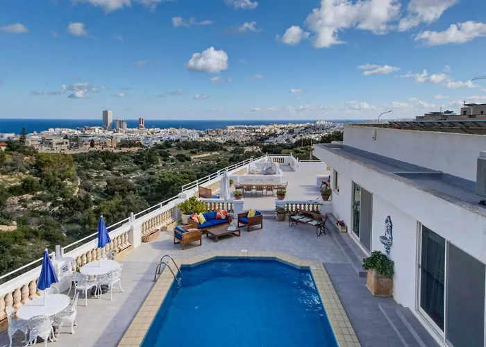 Amora Sky Line Views And Billiards By Haven And Keys Malta