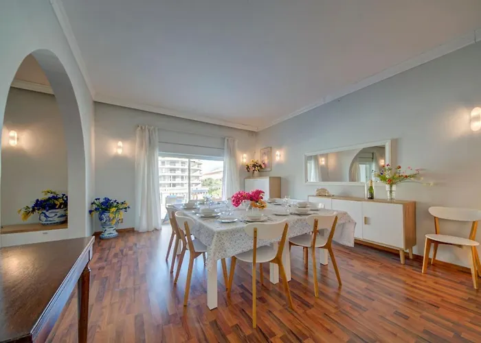 Amora Sky Line Views And Billiards By Haven And Keys Malta Vilă