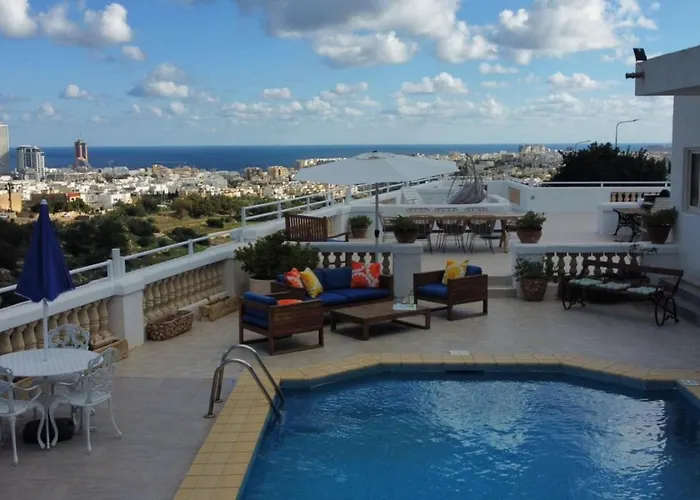 Amora Sky Line Views And Billiards By Haven And Keys Malta Is-Swieqi