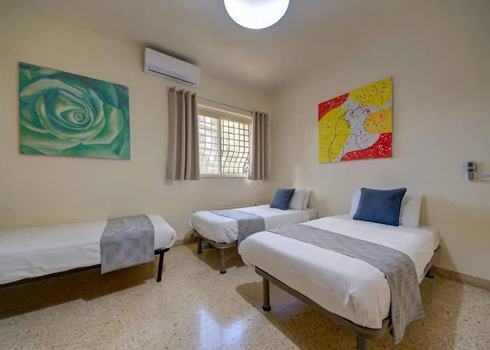 Amora Sky Line Views And Billiards By Haven And Keys Malta * Is-Swieqi