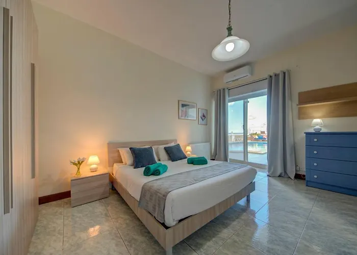 Vilă Amora Sky Line Views And Billiards By Haven And Keys Malta