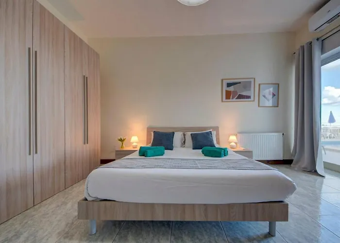 Amora Sky Line Views And Billiards By Haven And Keys Malta *