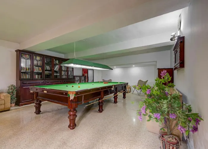 Amora Sky Line Views And Billiards By Haven And Keys Malta Vilă Is-Swieqi