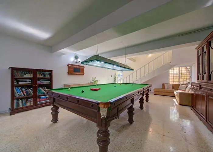 Vilă Amora Sky Line Views And Billiards By Haven And Keys Malta *