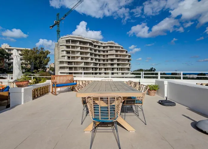 Amora Sky Line Views And Billiards By Haven And Keys Malta Is-Swieqi